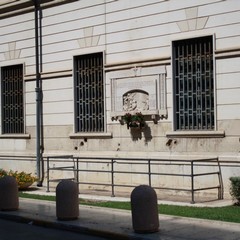 Palazzo delle Poste, luogo della strage dei vigili e netturbini