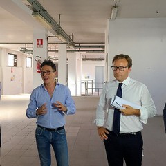 Capannoni abbandonati e nuove opportunità, la sfida delle opposizioni