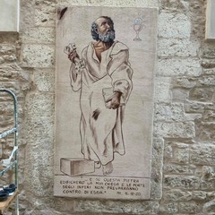 Il maestro Borgiac dedica un murale a San Pietro nel centro storico di Barletta