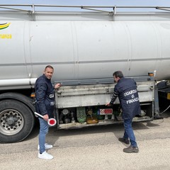 Sequestrati oltre 55mila litri di carburante nel porto di Barletta