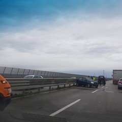 Incidente stradale sulla SS16bis, traffico bloccato