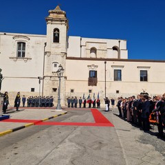 Guardia di Finanza di Barletta, la cerimonia di intitolazione di largo Gaetano Nanula