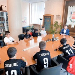 I pulcini dell'Etra Barletta 2008 incontrano il sindaco e l'assessore allo sport