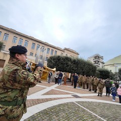 Omaggio della Brigata Pinerolo al Monumento ai Caduti di Spinazzola