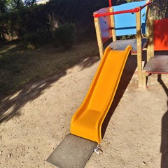 Degrado al Parco giochi del Castello di Barletta