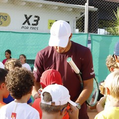 Luciano Darderi inaugura la nuova stagione al Tennis Village Pietro Mennea di Barletta
