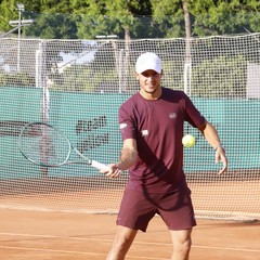 Luciano Darderi inaugura la nuova stagione al Tennis Village Pietro Mennea di Barletta