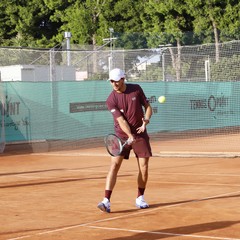 Luciano Darderi inaugura la nuova stagione al Tennis Village Pietro Mennea di Barletta