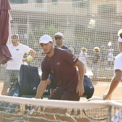 Luciano Darderi inaugura la nuova stagione al Tennis Village Pietro Mennea di Barletta
