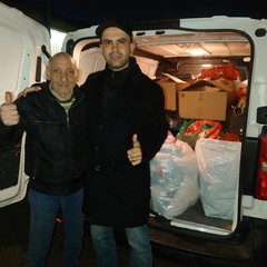 Barletta cuore di solidarietà: centinaia di doni in partenza per i bambini di Kharkiv