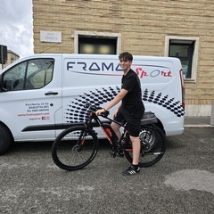 Da Barletta ad Ancona, arriva la bici nuova per Lorenzo grazie alla generosità di Francesco Lopolito