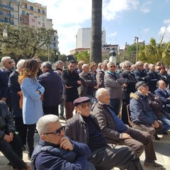 Cosimo Cannito candidato sindaco, la presentazione della candidatura nei giardini De Nittis