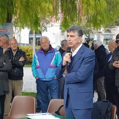 Cosimo Cannito candidato sindaco, la presentazione della candidatura nei giardini De Nittis