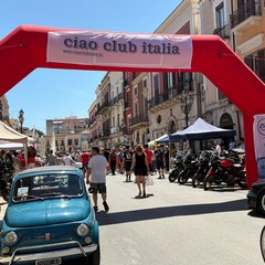 "Ciao in 500": due miti intramontabili protagonisti a Barletta