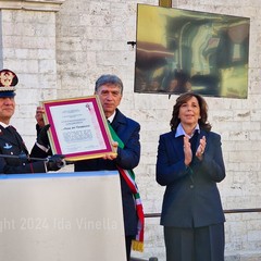 All'Arma dei Carabinieri la cittadinanza onoraria di Barletta