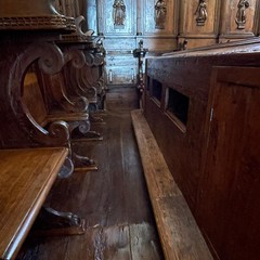 Concluso il restauro dell'antico coro ligneo della parrocchia Sant'Andrea