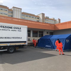 Coronavirus anche a Barletta tende pre triage davanti al Pronto soccorso JPG