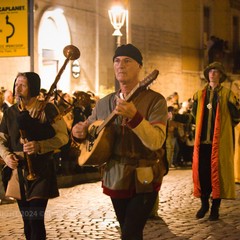 Disfida di Barletta 2024, tra le vie della città il corteo trionfale