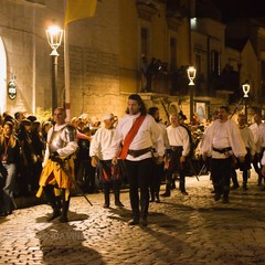 Disfida di Barletta 2024, tra le vie della città il corteo trionfale