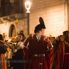 Disfida di Barletta 2024, tra le vie della città il corteo trionfale