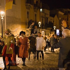 Disfida di Barletta 2024, tra le vie della città il corteo trionfale