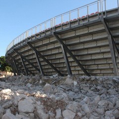 Demolizione delle vecchie tribune allo stadio "Puttilli" di Barletta