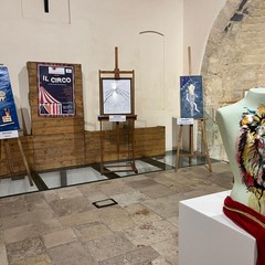 La magia del circo illumina la Chiesa di San Michele: l’obiettivo è ridonare un sorriso giocando con la meraviglia