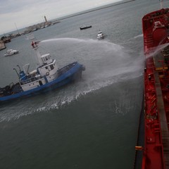 Pollex 2016, esercitazione antinquinamento al Porto di Barletta