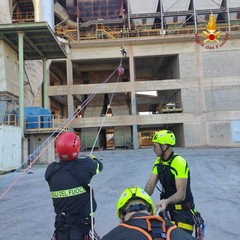 Esercitazione SAF dei Vigili del Fuoco nella Buzzi Unicem di Barletta