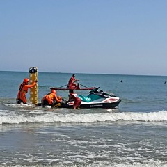 “E-state sicuri con noi”, sulla spiaggia di Barletta si testa la macchina dei soccorsi