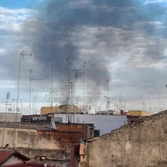 In fiamme la fanova a Ponente