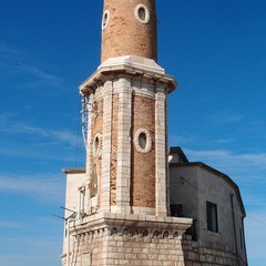 Faro napoleonico di Barletta