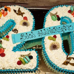 A Barletta la pizzeria "Emanuel 2" festeggia 20 anni di attività