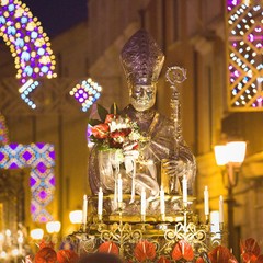 Festa patronale 2026, Barletta rinnova la devozione ai Santi Patroni con la solenne processione