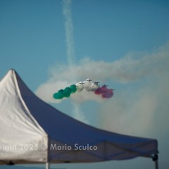 Il cielo di Barletta si colora di emozioni con le Frecce Tricolori