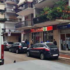 Furto al supermercato in via Rizzitelli