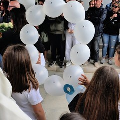 Barletta in silenzio per il piccolo Checco: commozione per l’ultimo saluto