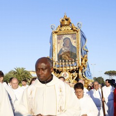 Inizia il Mese Mariano: Barletta abbraccia la Madonna dello Sterpeto
