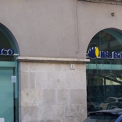 Notte di assalti a Barletta: esploso bancomat in via Imbriani e colpo alla Lidl