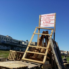 In cenere il falò dell'Immacolata sulla litoranea di Ponente a Barletta