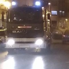 Incendio in corso Garibaldi, prende fuoco un'automobile