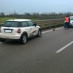 Incidente sulla SS16bis tra Barletta Sud e Boccadoro, ferita una donna