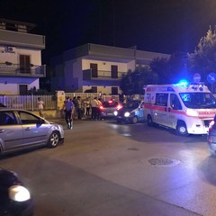 Scontro tra due auto in via delle Belle Arti, traffico bloccato