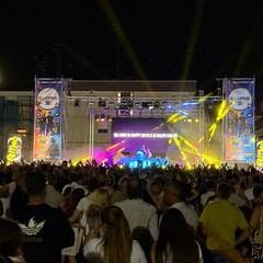 Mastercek90: musica, balli ed energia a Largo Ariosto