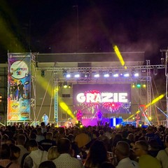 Mastercek90: musica, balli ed energia a Largo Ariosto
