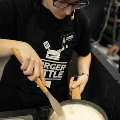 Moma 2.0 con il Pollock N°5 si aggiudica il terzo posto nella sfida nazionale Burger Battle