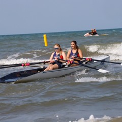 Mondiali Coastal Rowing e Beach Sprint Barletta 2023: è festa tricolore