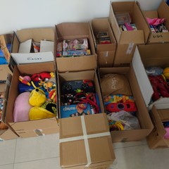 Barletta cuore di solidarietà: centinaia di doni in partenza per i bambini di Kharkiv