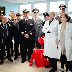 In divisa per i piccoli pazienti del reparto Pediatria di Barletta