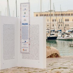 Libri giganti in riva al mare, l'idea di Fondazione Megamark